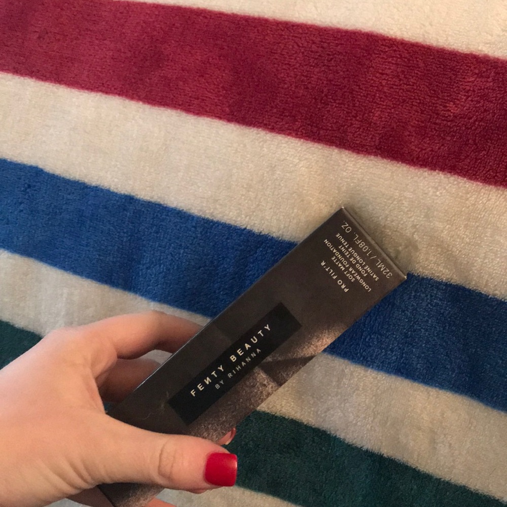 Fenty Beauty foundation by Rihanna!
